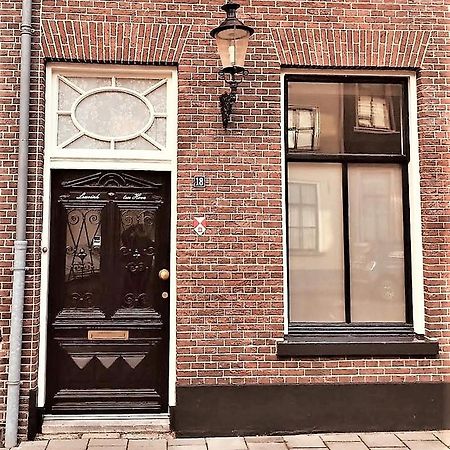 Bed and Breakfast De Buurvrouw Nr.18 Дусбурґ Екстер'єр фото